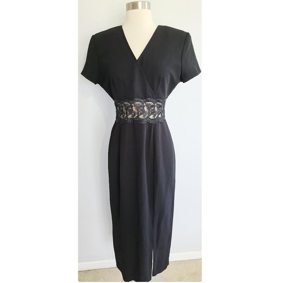 Maggy London Dresses & Skirts - VINTAGE Maggy London lace cutout midi dress